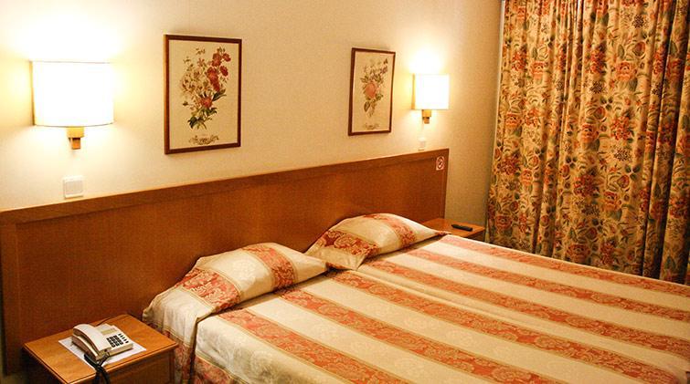 Hotel Do Centro Фуншал Стая снимка